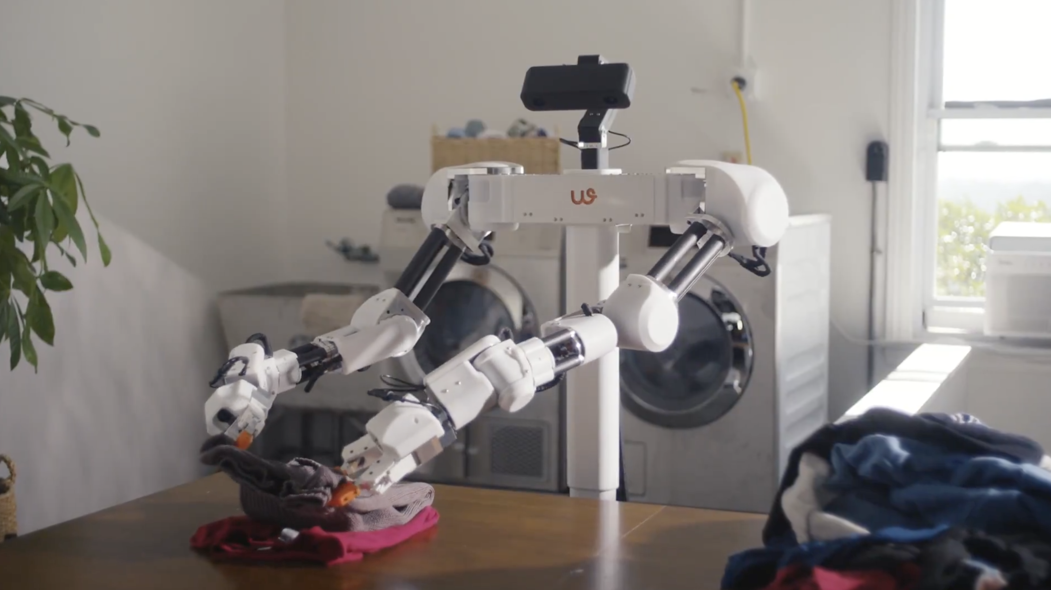 Weave Robotics Releases Laundry-Folding Robot